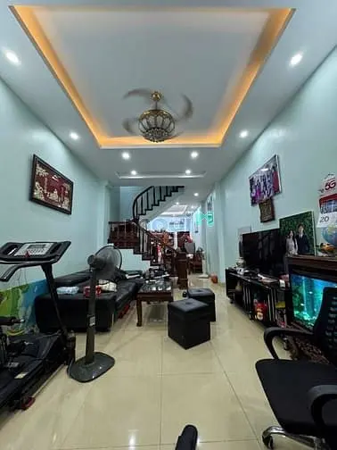 Phố Ngọc Thuỵ - Long Biên Ô Tô – 71 M2 – 4 T – Mt 4 M – Giá 14.5 Tỷ.