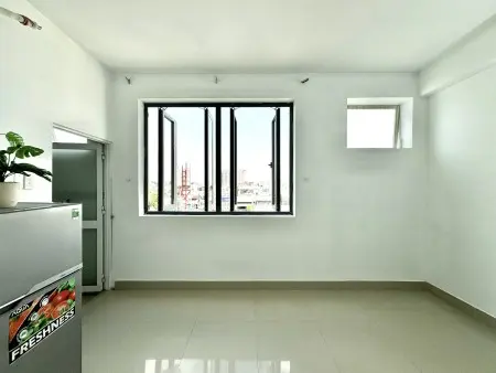 Phòng Cửa Sổ Trời Mới Gần Cầu Lê Văn Sỹ Q.3