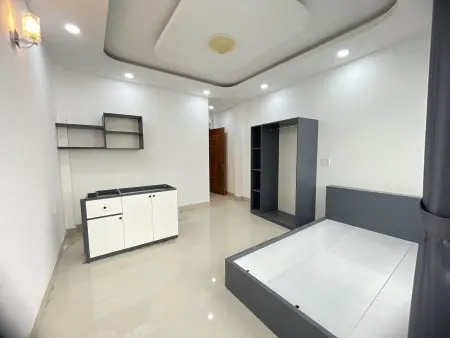 Ảnh Thật, Phòng Mới 100%, Bancol, Full Nội Thất, Giá Siêu Rẻ Ngay Trung Tâm Phú Nhuận Giáp Q1, Q3