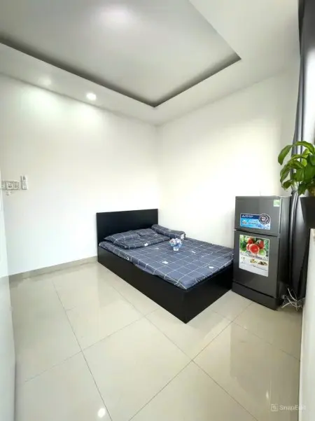 Cho Thuê Phòng Ban Công Đầy Đủ Nội Thất - Đường Lớn Oto Tại Q3