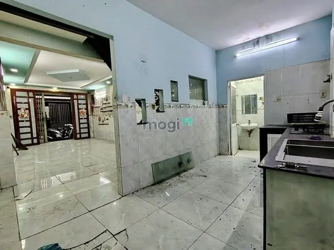 Bán Nhà 2 Tầng Lạc Long Quân - 48M2 Nở Hậu - Hẻm Oto - 6X Tỷ