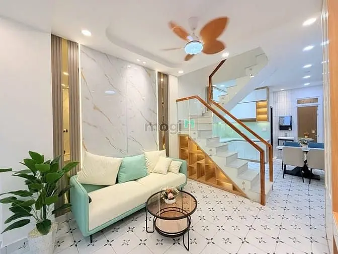 Nhà Bình Thạnh - Hẻm Xe Hơi - 45M2 - Có Pn Dưới Trệt - Chỉ 6 Tỷ 3 Tl