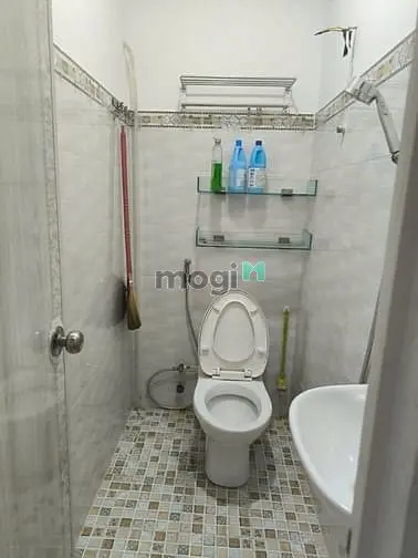 Hoàng Hoa Thám - 40M2 Vuông - Hẻm 3M Thông - 2 Tầng - Chỉ 6 Tỷ 85 Tl