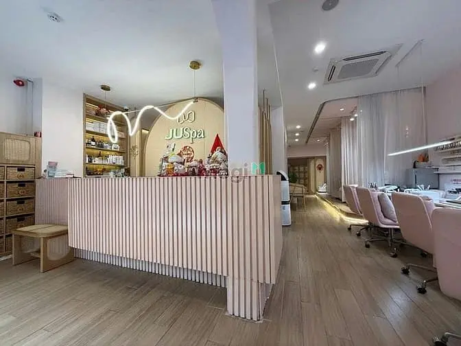 🏢 Tòa Nhà Mặt Tiền Lê Thị Riêng – Trung Tâm Bến Thành, Quận 1 📍