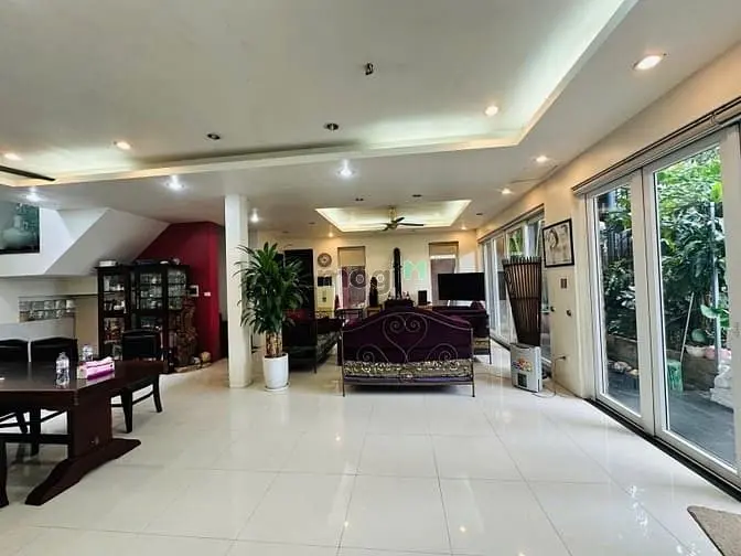 Biệt Thự - Ngọc Thuỵ - Long Biên – 219 M2 – 4 T – Mt 14 M – Giá 32.8 T