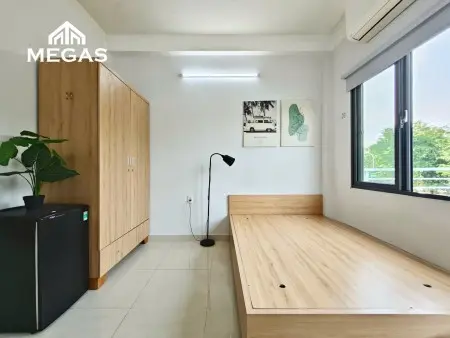 Chdv Có Ban Công Chỉ Tính Tiền Điện - Còn Lại Được Free