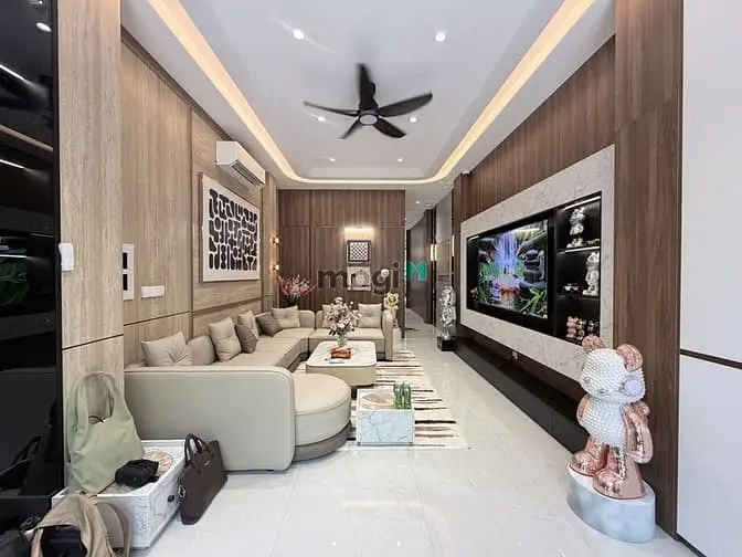 Nhà Tân Quy Đông Q7, 4X19M, Thang Máy, 4Pn, Phòng Giải Trí, View Công