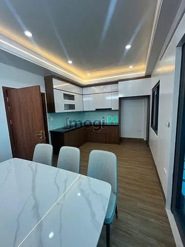 🏡 Bán Nhà Mới Đẹp Phố Tôn Đức Thắng, Đống Đa – 50M², 7 Tầng, Thang Má