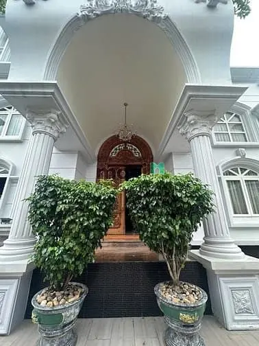 Cần Bán Dinh Thự Đẳng Cấp Khu Tên Lửa 900M2 Sàn - 19M X 20M