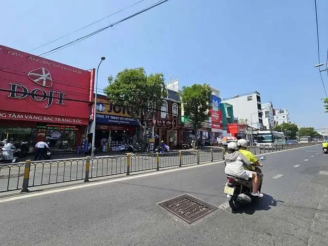 Cho Thuê Nhà Góc 2Mt Nguyễn Thị Thập - Ngang 7M, Gần Chợ Tân Mỹ