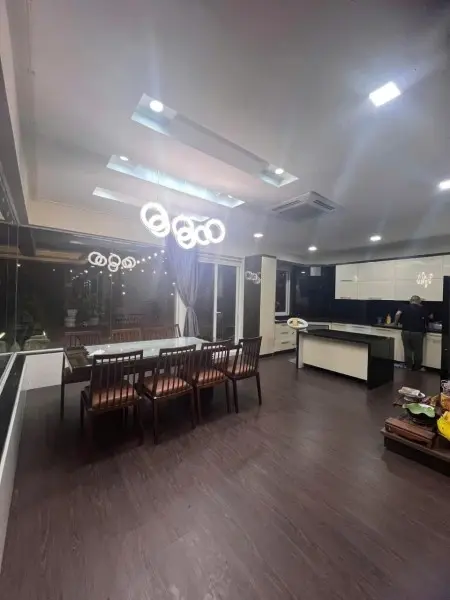 Chính Chủ Cần Cho Thuê Căn Hộ Penthouse Diện Tích 400M² Tọa Lạc Trên Phố Võ Thị Sáu