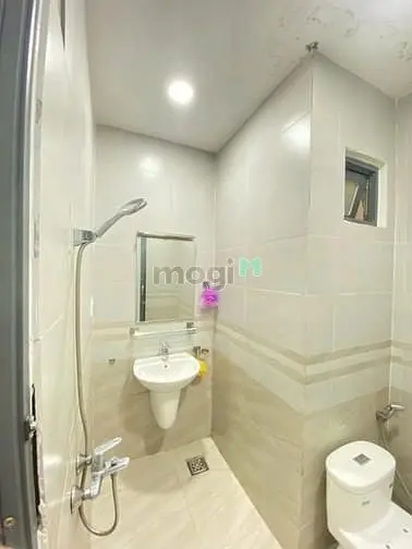 Kí Túc Xá Chỉ 1Tr3 Không Phát Sinh Đã Bao Gồm Đầy Đủ Tiện Nghi