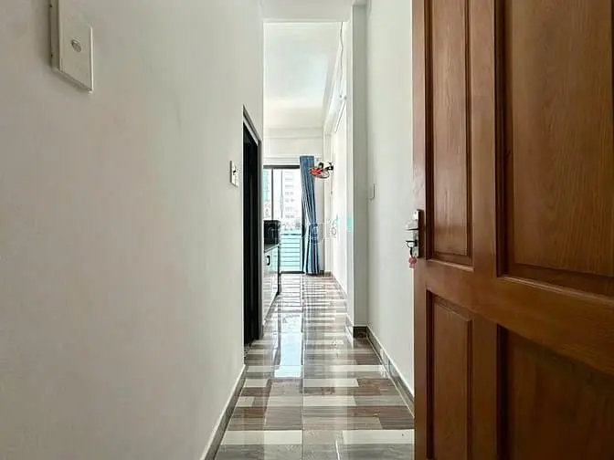Cho Thuê Studio Tách Bếp Balcony 40M2 Thang Máy Khu Phan Xích Long