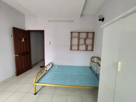 Phòng Ban Công Và Cửa Sổ Thông Thoáng, Không Chung Chủ