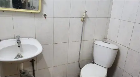 Nhà Cấp 4: P Khách 20M2, P Ngủ 13M2, Bếp Và Vệ Sinh