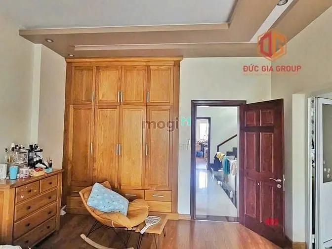 Bán Nhà Mặt Tiền Đường Nguyễn Thành Phương; Sổ Hồng 122M2 Giá 10 Tỷ