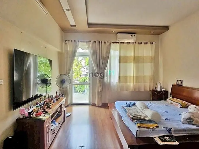 Bán Nhà Mặt Tiền Đường Nguyễn Thành Phương; Sổ Hồng 122M2 Giá 10 Tỷ