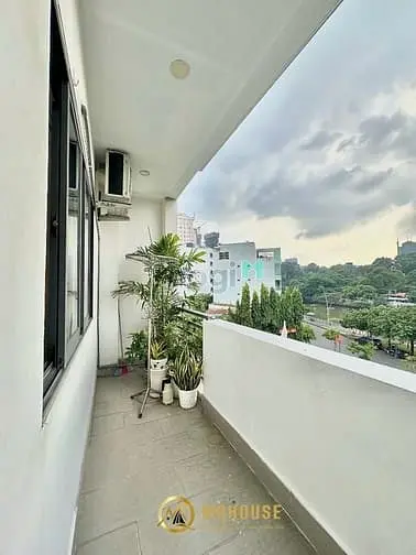 Studio Balcony Thang Máy Hầm Xe View Sông Thảo Cầm Viên