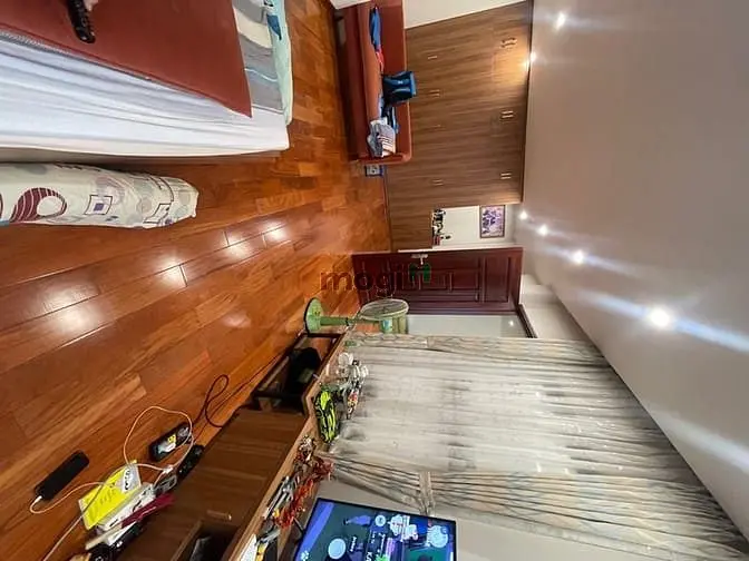 Giảm 8 Tỷ - Tặng Thêm 7 Tỷ Nội Thất - 5 Tầng 84M2 - Hoàng Văn Thụ