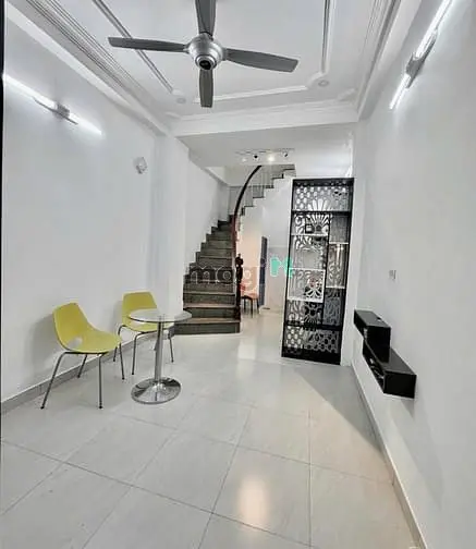 Cho Thuê Nhà Quận 1 - 4 Tầng - 2 Pn - 14 Triệu