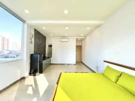 Phòng Ban Công Đẹp Mới Xây Gần Công Viên Gia Định