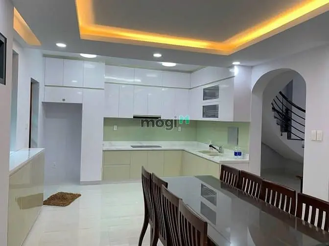 Cho Thuê Nhà Sư Vạn Hạnh, Phường 12, Quận 10 ( Phường Hòa Hưng )