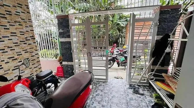 Bán Nhà (Ngộp)-Dt72M2-2Tầng-3Pn-Ôtô -Nguyễn Xiển-Nha Trang-Chỉ 2Ty6Tr.