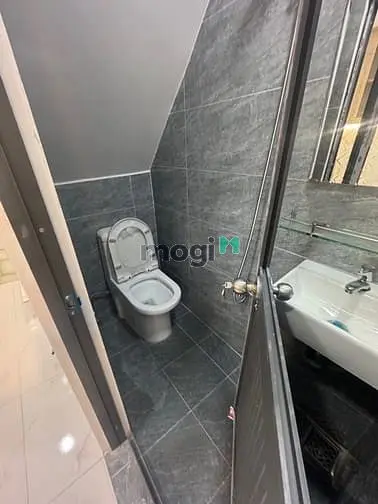 Nhà 2 Tầng 2Pn Đường 29 Tên Lửa Aeon Mall Bình Tân 3.2M X 7M Giá 2.98