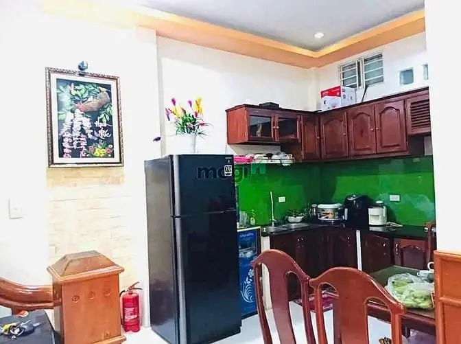 Bán Nhà (Ngộp)-Dt72M2-2Tầng-3Pn-Ôtô -Nguyễn Xiển-Nha Trang-Chỉ 2Ty6Tr.