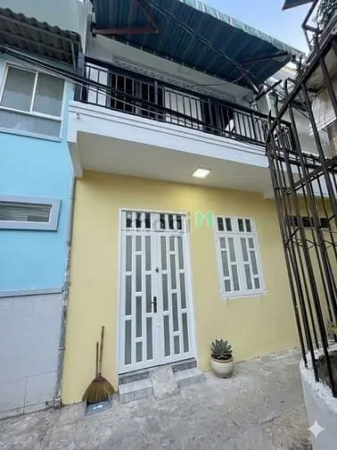 Bán Nhà Âu Cơ 2 Tầng - 65M2 Vuông Vức - Xe Hơi Tới Nhà - 5X Tỷ