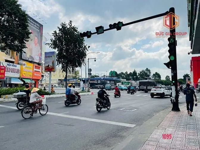 Bán Nhà Mặt Tiền Đường Nguyễn Ái Quốc; Sổ Hồng 166M2 Giá 12 Tỷ