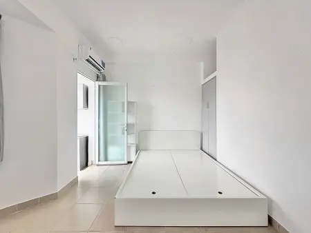 Căn Hộ Ban Công Rộng Gần Ngã Tư Hàng Xanh - Vũ Tùng, Bình Thạnh - Phòng Mới Tinh, Nội Thất Cao Cấp