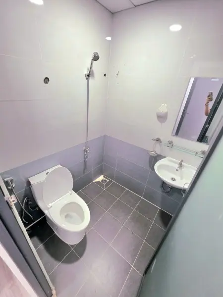 Cho Thuê Phòng Cửa Sổ Lớn Full Nội Thất Gần Đai Học Kinh Tế - Đh Hoa Sen - Đh Sài Gòn - Đh Bách Khoa