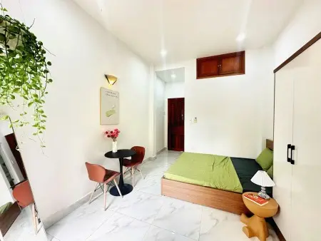 Cho Thuê Phòng Ban Công_Bạch Đằng, Bình Thạnh Gần Ngã Tư Hàng Xanh, Full Nội Thất, Giá 5.4Tr