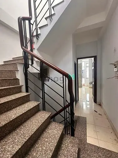 Lê Hồng Phong - 5 Tầng - Hxh Sát Mặt Tiền - Hơn 8 Tỷ