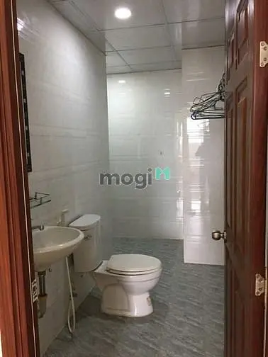 Cho Thuê Căn Hộ Sài Gòn Town, 2Pn/2Wc, Nhà Trống, Giá 8Tr/Tháng.
