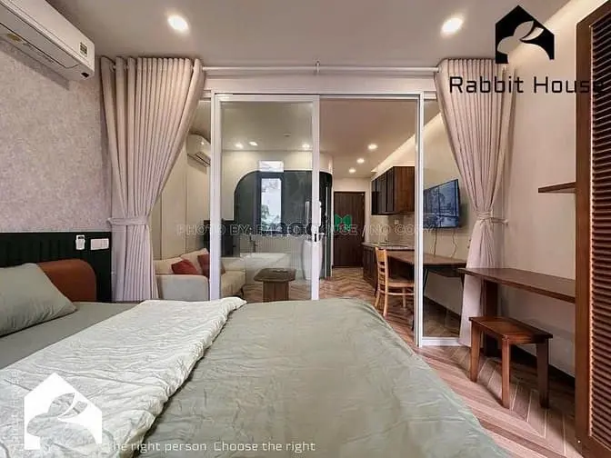 🏡 Khai Trương Siêu Phẩm 1Pn Ban Công Tone Đỏ Vang Cực Gu