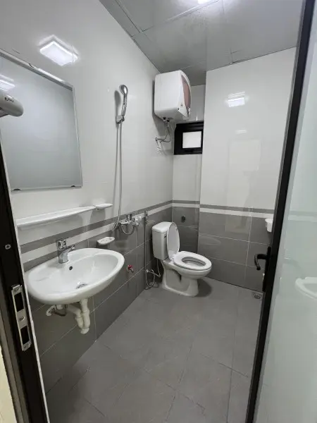 Phòng Rộng Tại Triều Khúc Cho Hộ Gia Đình, Nhóm Bạn Thuê