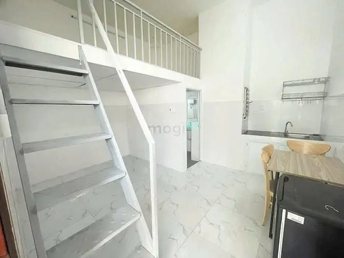 Phòng Gác Cửa Sổ, Ăn Ninh Ở 2-3 Người Gần Lotte, Có Bảo Vệ, Thang Máy.