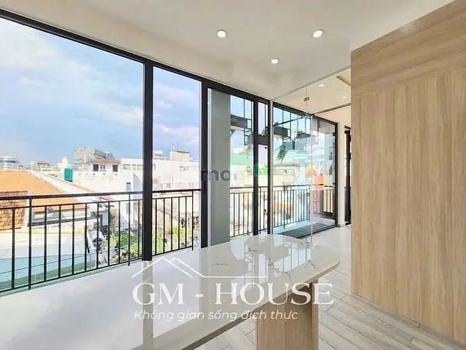 🏡 Studio View Kính Đón Nắng Cực Sáng - Full Nt Hiện Đại Ngay Cầu Bông