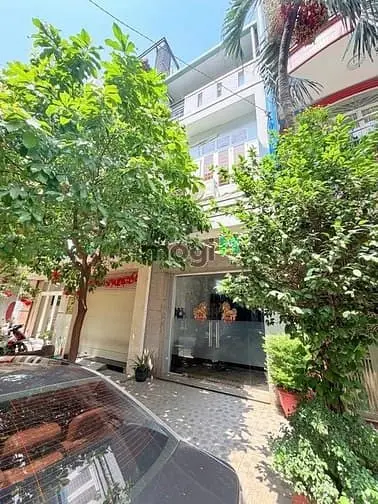 Mặt Tiền Bàu Cát - 4 Tầng 64M2 - Chỉ Hơn 12 Tỷ