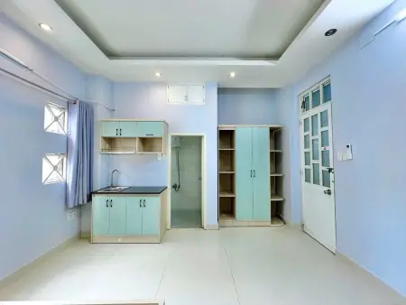 Cho Thuê Phòng Cửa Sổ Thoáng , 28M2 , Đường Cách Mạng Tháng Tám - Gần Vòng Xoay Dân Chủ Quận 3