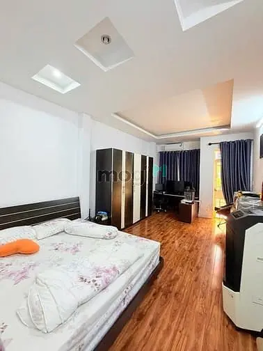 Mặt Tiền Bàu Cát - 4 Tầng 64M2 - Chỉ Hơn 12 Tỷ