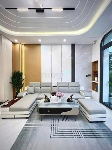 Nhà 1 Trệt 2 Lầu Diện Tích Sử Dụng 200 M2 Ở Thành Phố Thủ Dầu Một