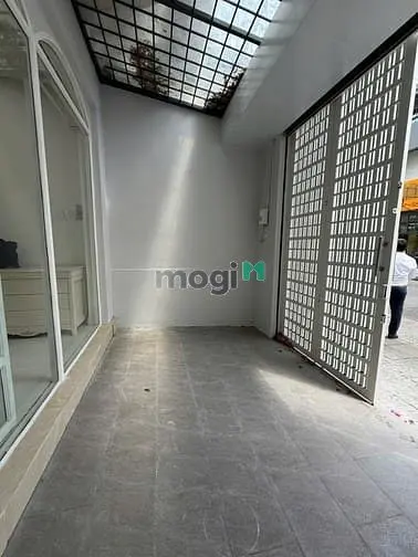 Nhà Mặt Tiền Trần Nhật Duật, Phường Tân Định, Quận 1