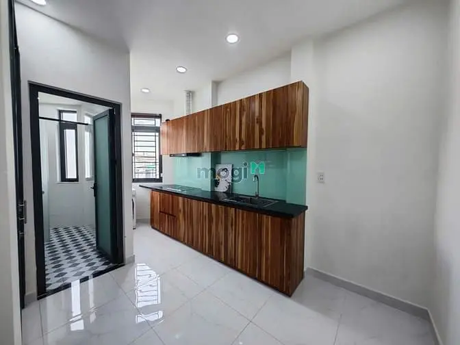 Căn Hộ Full Nội Thất Cửa Sổ, Gần Đại Học Kinh Tế, Đại Học Huflit