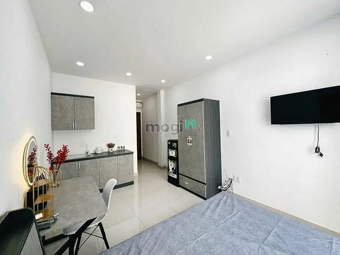 Căn Hộ Ban Công Full Nt Gần Đh Kinh Tế, Đh Kiến Trúc, Đh Mở Tp-Hcm