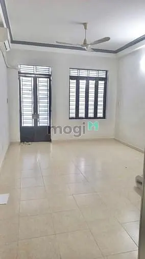 Mặt Tiền Kinh Doanh Sầm Uất, 4Pn 4Wc | Bình Tân