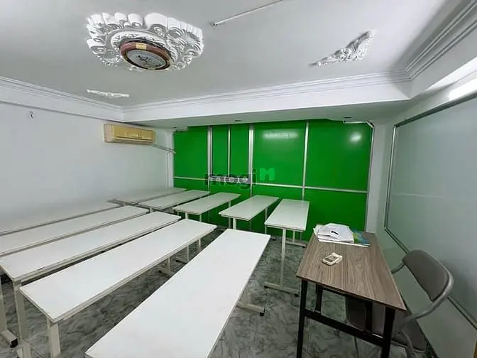 Sang Nhượng Mặt Bằng Và Cơ Sở Vật Chất Trung Tâm Ngoại Ngữ
