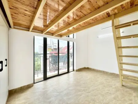 Duplex Mới, Thoáng, Siêu Sang Ngay Phan Đình Phùng, Pn Ở Được 4 Người